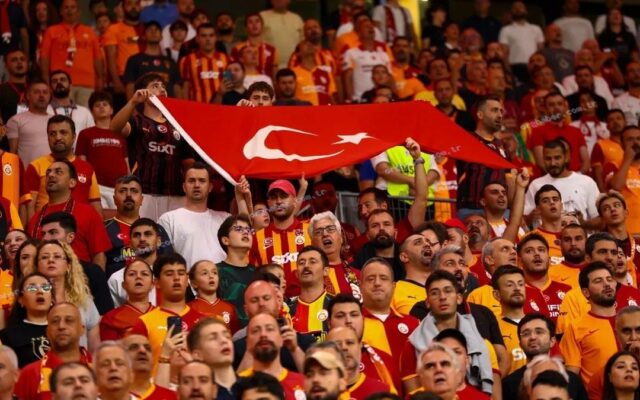 Galatasaray'ın yeni transferi Batrakov Göztepe maçında forma giyebilir