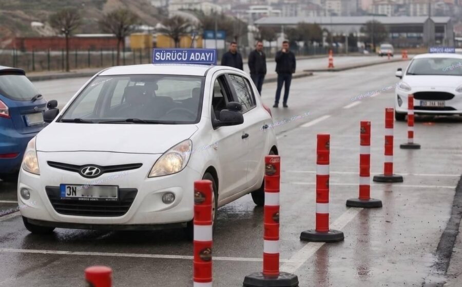 Ehliyet sınavında ezber dönemi bitiyor: Serbest güzergah geliyor