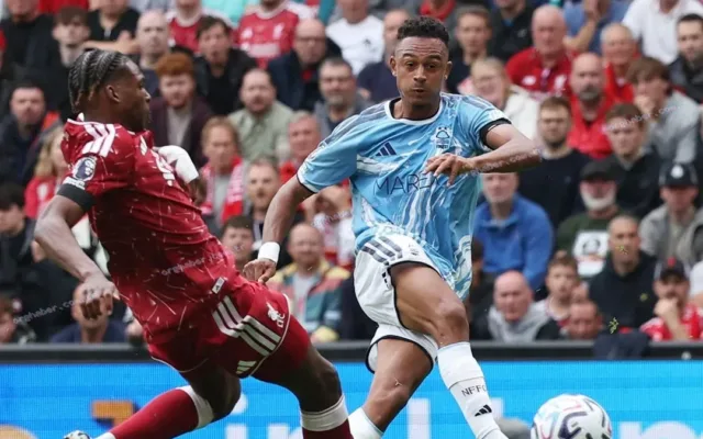 Liverpool 2-2 berabere kalarak 1 puanı zor kurtardı