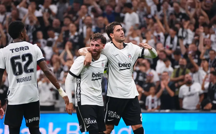 Beşiktaş transferde gençleşti, 10 imza 21 ayrılık