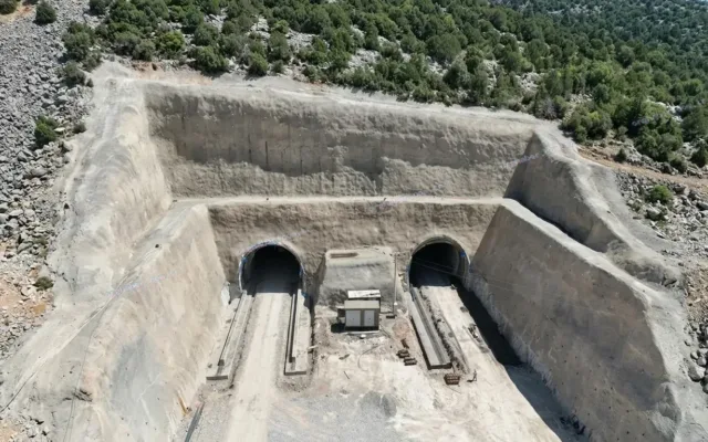 Alacabel Tüneli tamamlandı, Konya-Antalya arası 20 dakika kısalıyor