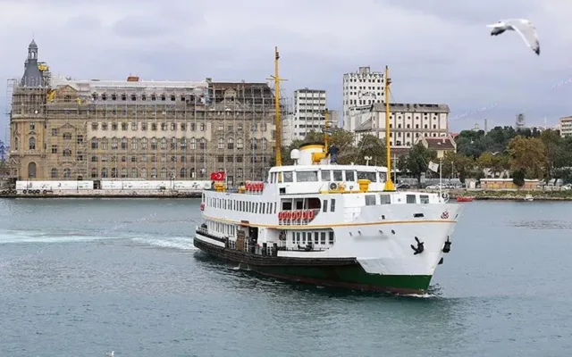 İstanbul'da arabalı vapur hattı yeniden açılıyor