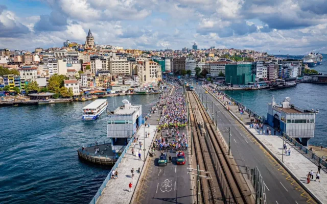 İstanbul’da 1500 bisiklet tutkunu pedala bastı