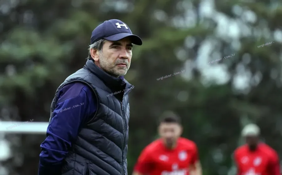 Antalyaspor'da Bülent Korkmaz'ın yerine Osman Özköylü
