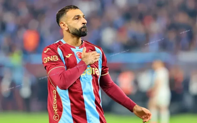 Salah'ın golleri Trabzonspor'u Galatasaray karşısında öne geçirdi