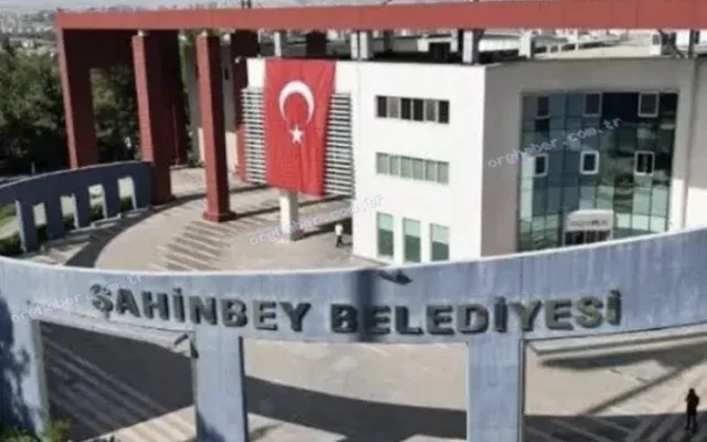 AKP’li belediyeden öğrenci yardımına 50 bin TL’lik ihale