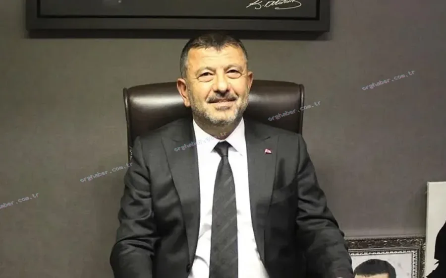 Veli Ağbaba Pazar Ziyaretinde Fenalaşıp Hastaneye Kaldırıldı