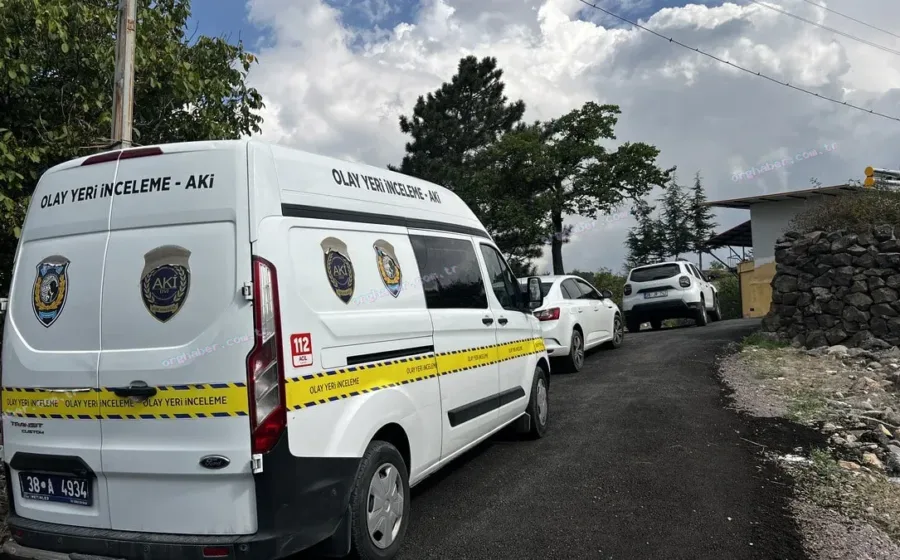 Kayseri'de kayalar çocuğun üzerine düştü