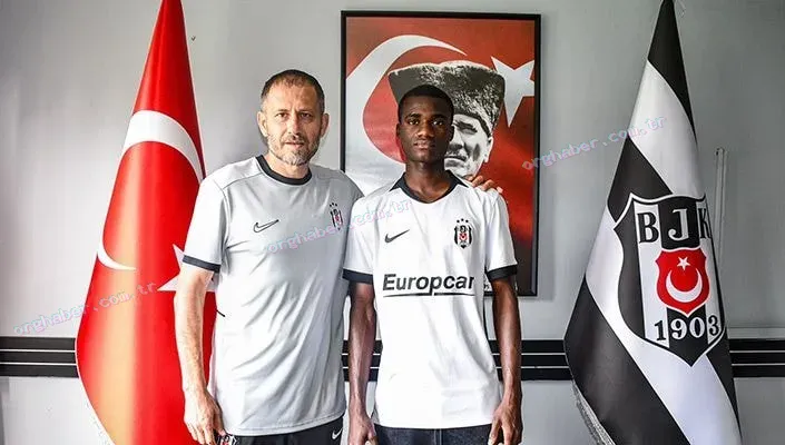 Beşiktaş 2012 doğumlu Fildişili orta sahayı kadrosuna kattı