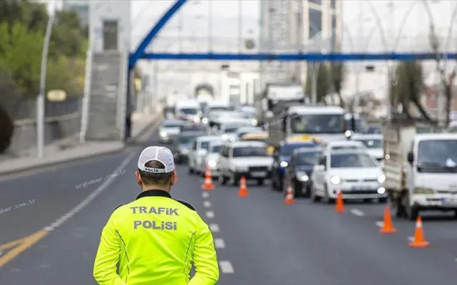 İstanbul'da yarın sahil yolu trafiğe kapanıyor