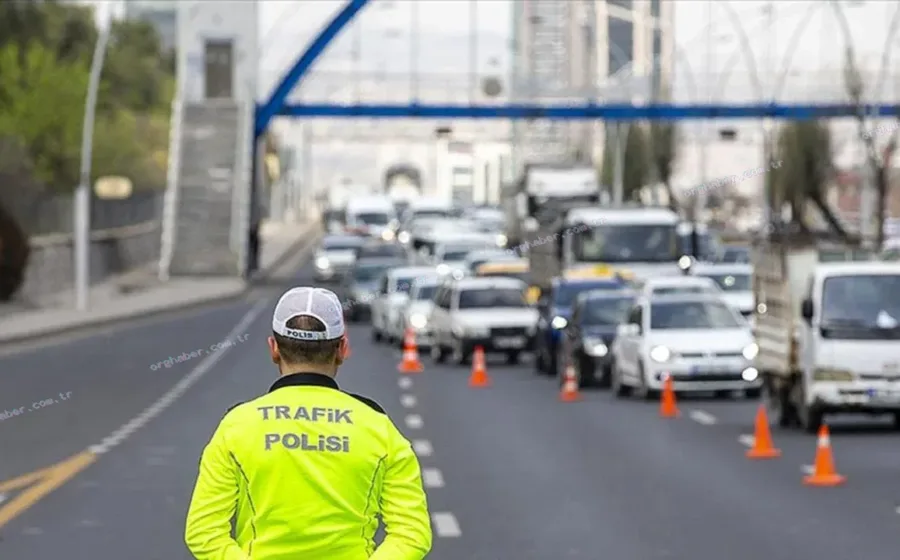 İstanbul'da yarın sahil yolu trafiğe kapanıyor