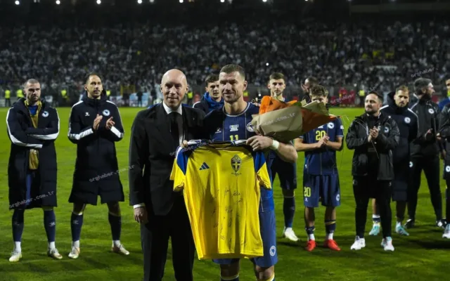Dzeko veda maçında golü iptal edildi, Bosna 1-1 kaldı