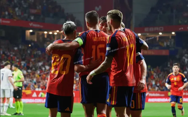 İspanya 3-1'lik galibiyetle liderliği kaptı