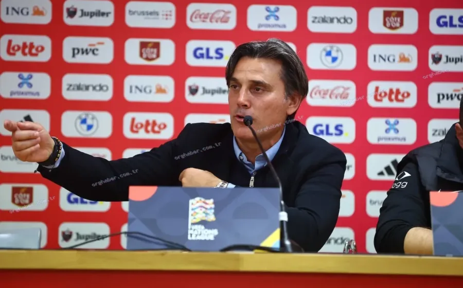 Montella: 3. Lig'den forvet almamı istediler
